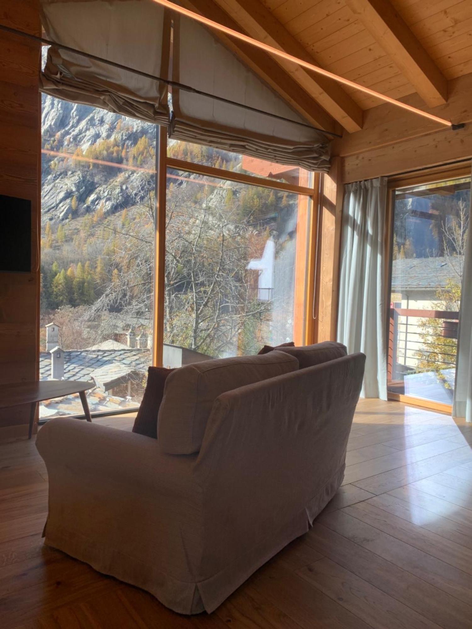 Foyer Grand Ru Apartment Courmayeur Ngoại thất bức ảnh